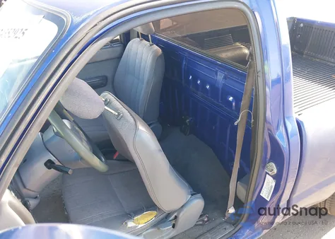 1996 Toyota Tacoma из США, поврежденный, VIN 4TANL42N4TZ144725